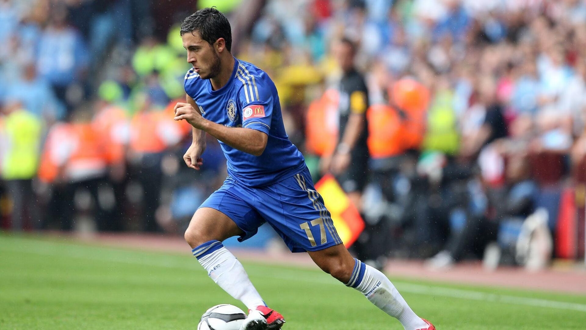 FB体育网页版-绿茵场与篮球馆，当西甲德比遇见广厦横扫