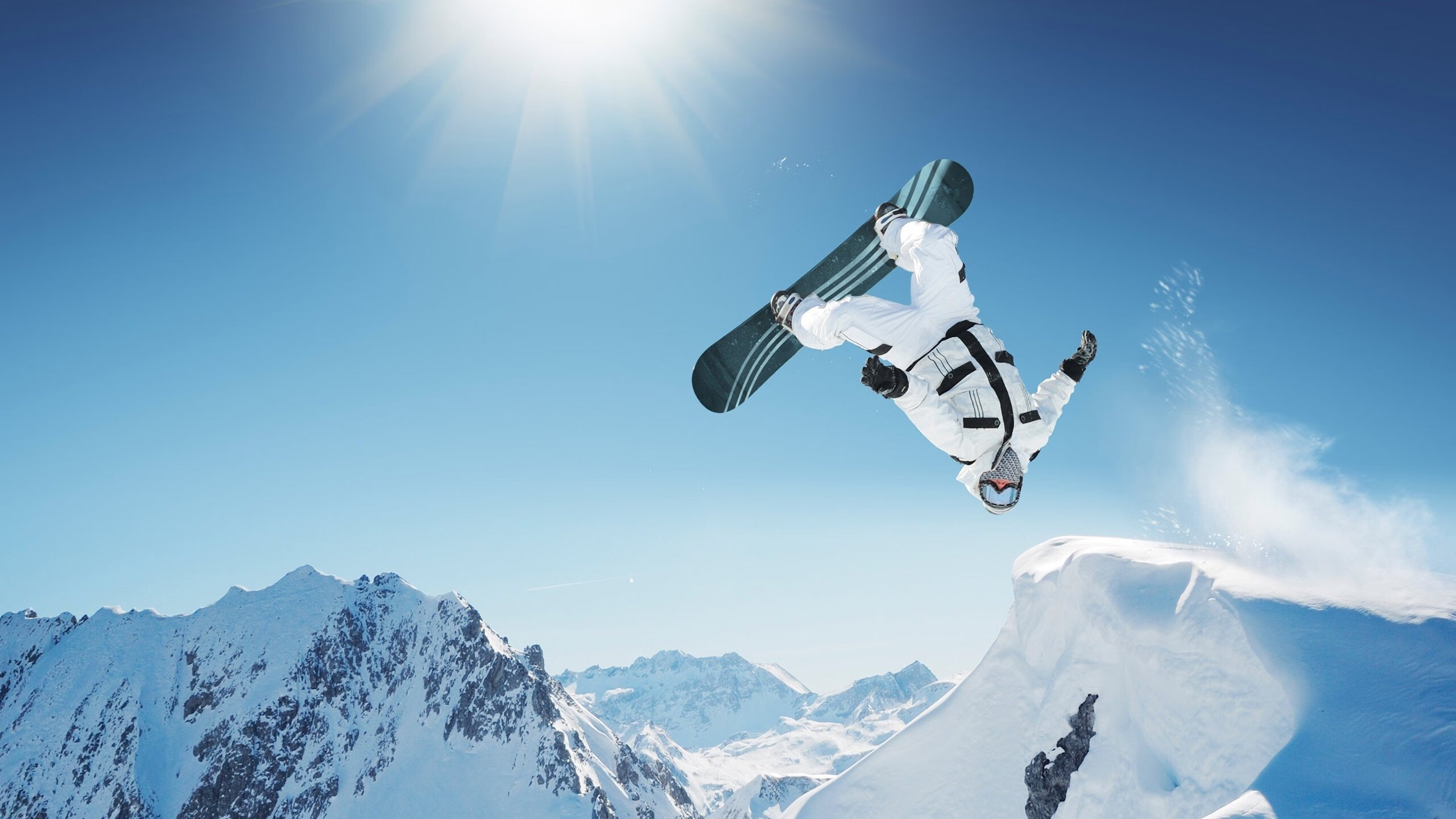 FB体育在线-一锤定音与绝地反击，詹姆斯关键先生本色与雷霆的逆转哲学